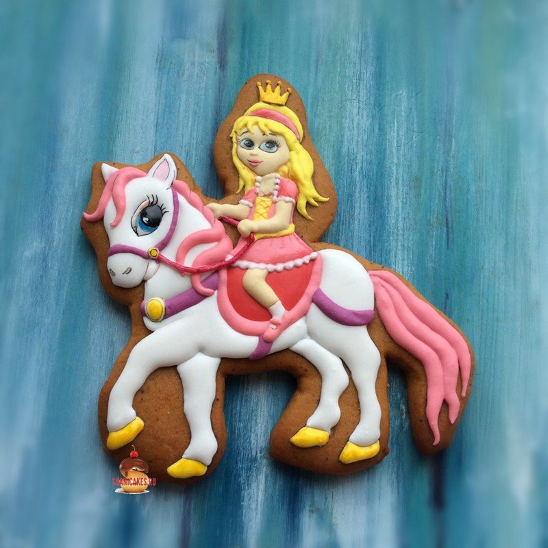 Лошадки принцессы. Пряник лошадь. Пряничная лошадка. Пряник принцесса с единорогом. Расписные Пряничные лошадки.